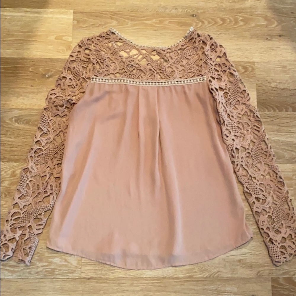 Lace Detailed Top - Picture 3 of 3